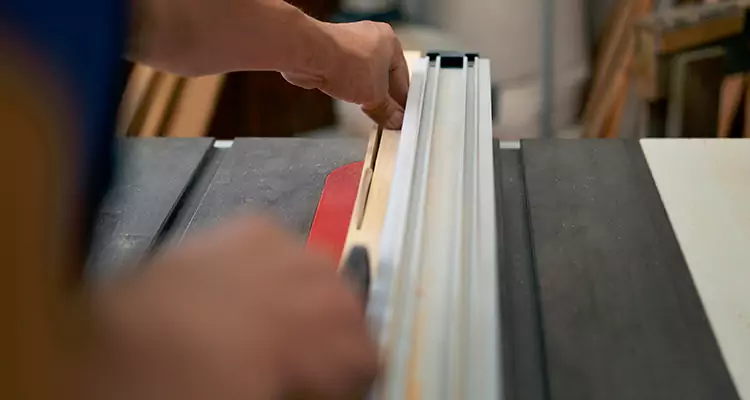 Bifold Door Seal Repair in East Lake-Orient Park, FL