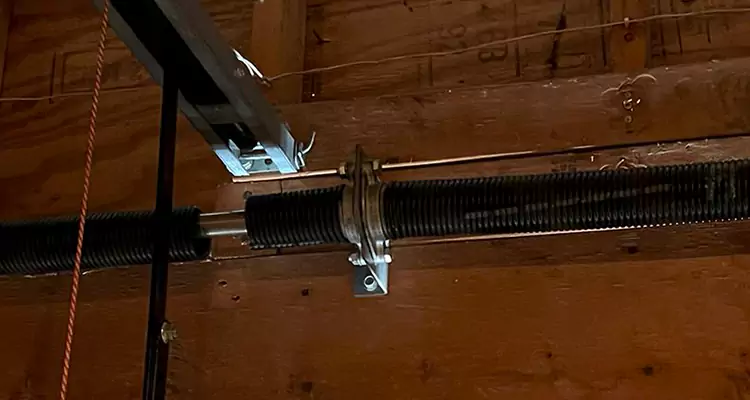 Garage Door Lift Cable Replacement in East Lake-Orient Park, FL