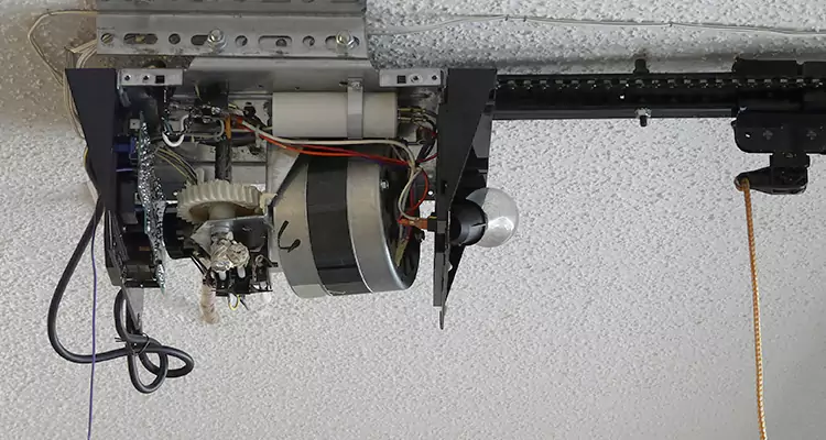 Emergency Garage Door Opener Repair in East Lake-Orient Park, FL