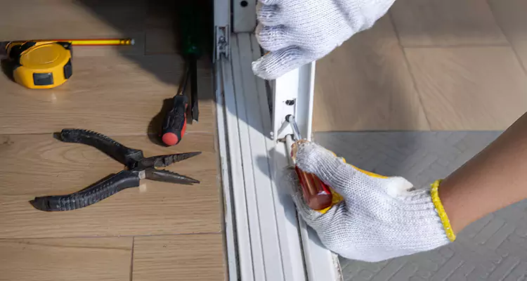 Screen Door Wheel Replacement in East Lake-Orient Park, FL