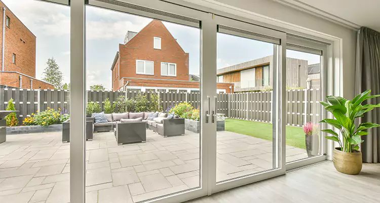 Best Sliding Screen Door Replacement Company in East Lake-Orient Park, FL