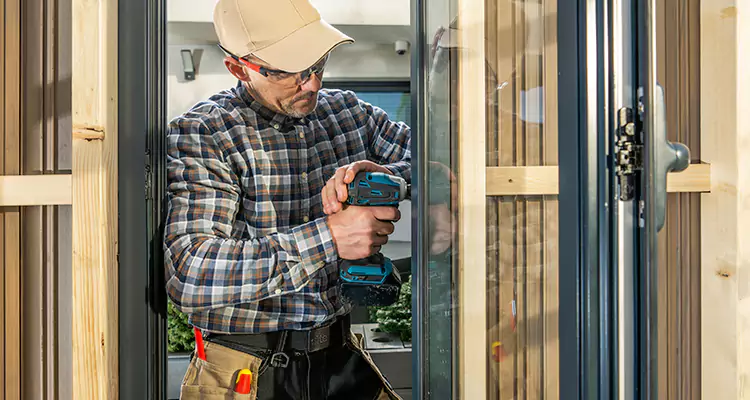 Top-Rated Patio Door Handle and Lock Repair Service for Homeowners in East Lake-Orient Park, FL