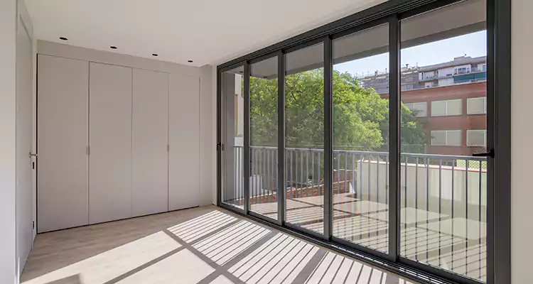 Fix Sliding Screen Door Track in East Lake-Orient Park, FL